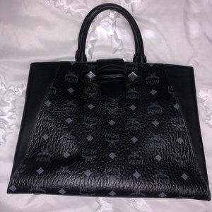 MCM Essential Visetos Medium Tote